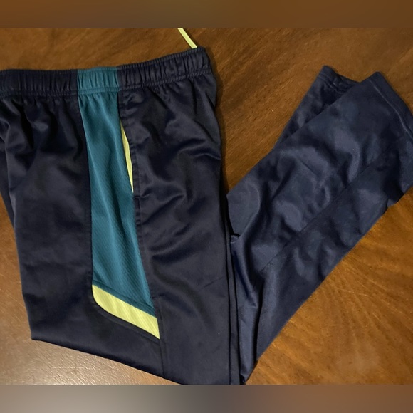 Boys Size XXL 18 Athletic Works Sweatpants With Pockets - Picture 8 of 12